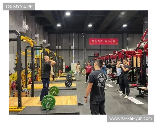举重训练营开展家长答疑与科普活动，举重培训班